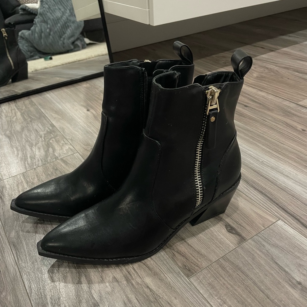 Ankle Boots with zipper